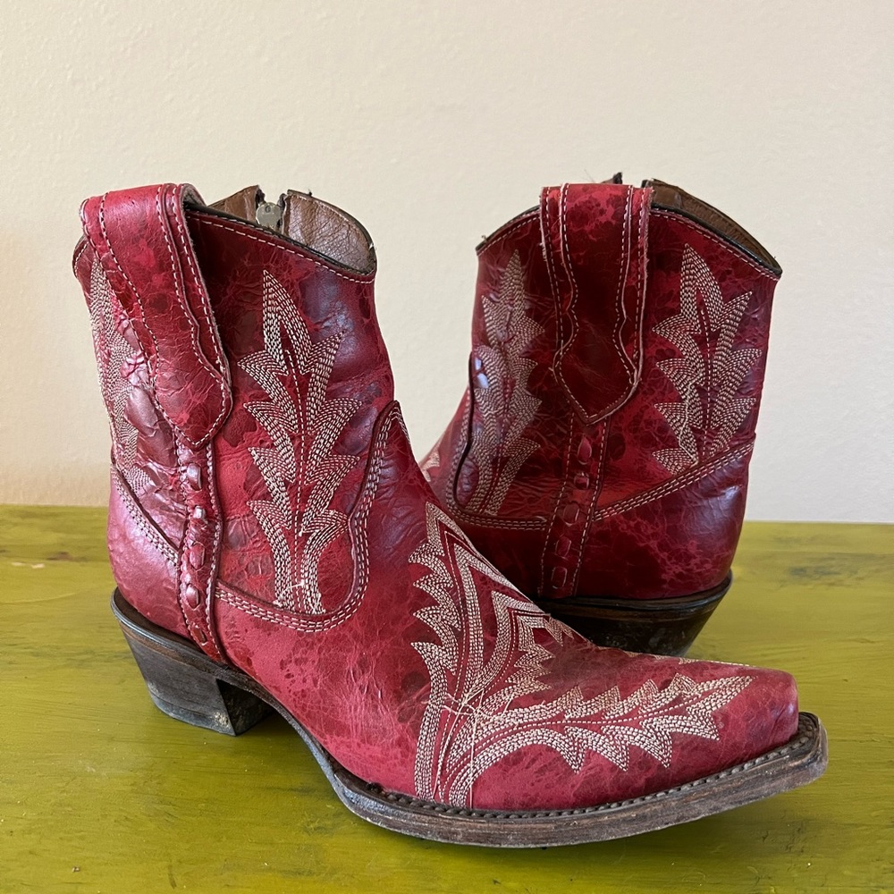 Circle G Red Booties Women’s 7.5